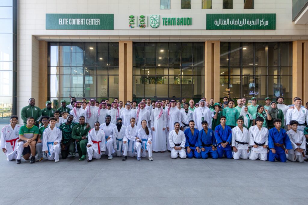 الفيصل يدشن مركز النخبة للرياضات القتالية في جدة لدعم أبطال الجوجيتسو والرياضات القتالية السعودية